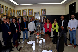 Padre André Alexandre esteve visitando a Câmara de Surubim.